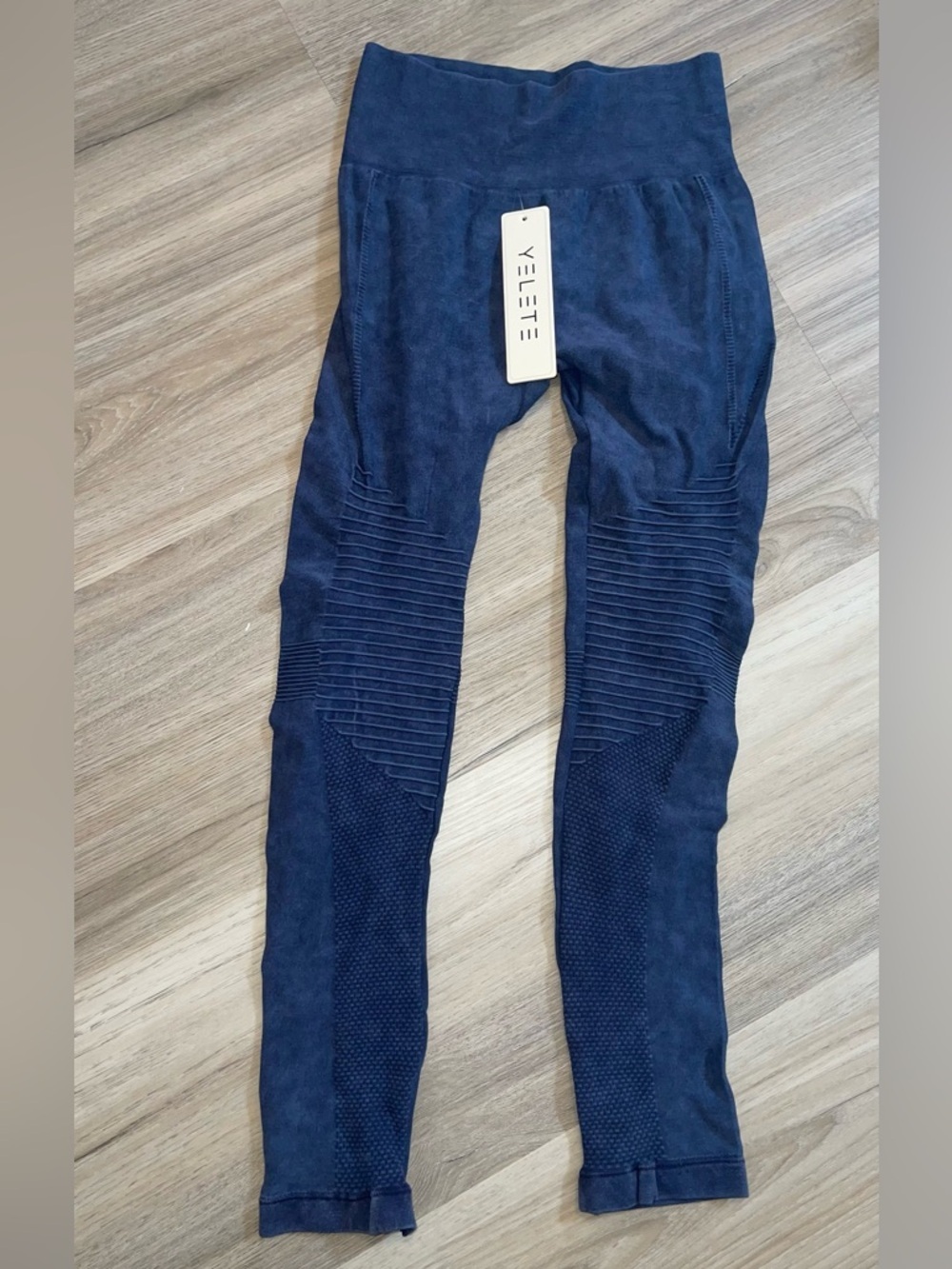 Yelete Navy Blue Textured Moto Leggings